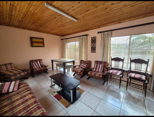 4 BEDROOM HOUSE FOR SALE IN VANDERBIJLPARK SE 3